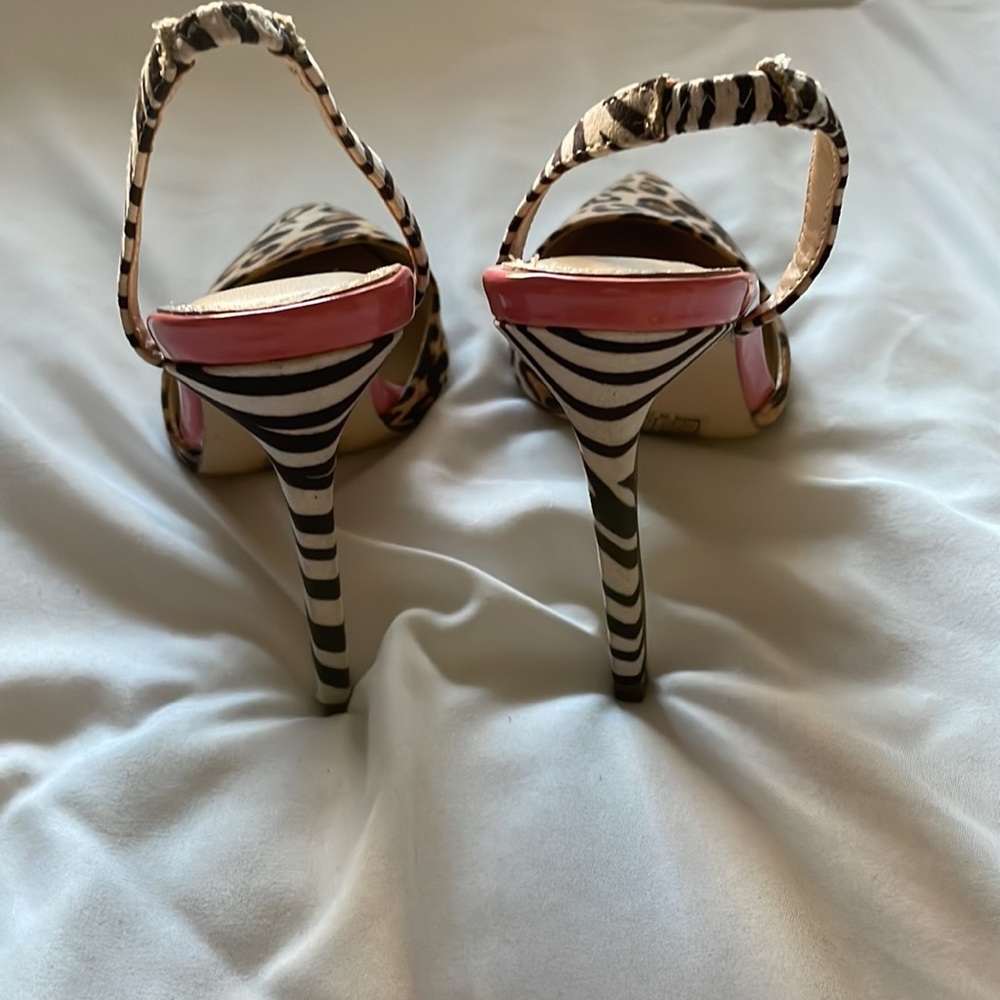 Heels - Picture 3 of 4